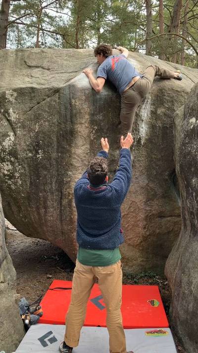 Graviton v6, Fontainebleau - Beta Video from onetwothreehup