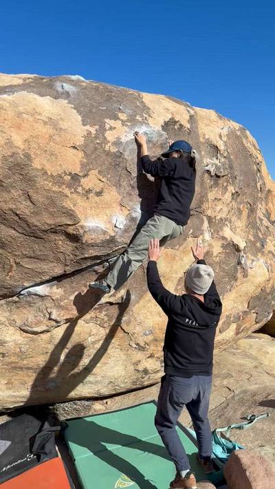 Chorizo Stand v2, Joshua Tree - Beta Video from seul.limb