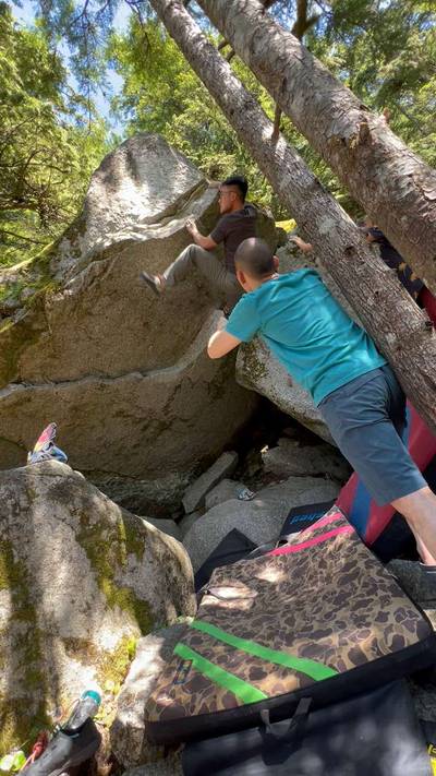 Sunshine and Lollipops v6, Squamish - Beta Video from dogwaterking007