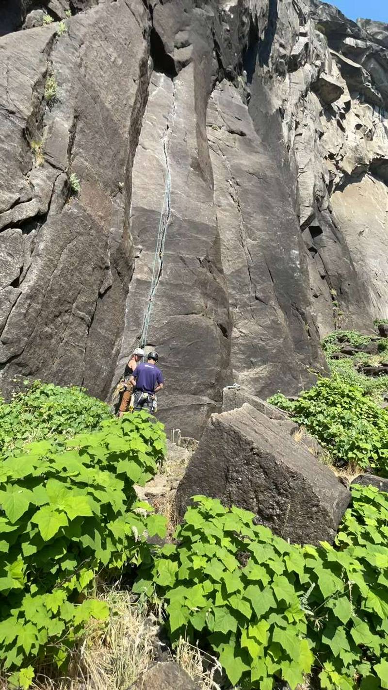 Super Hands (aka Ranger Crack) 5.8, Yosemite Valley - Beta Video from tantofish