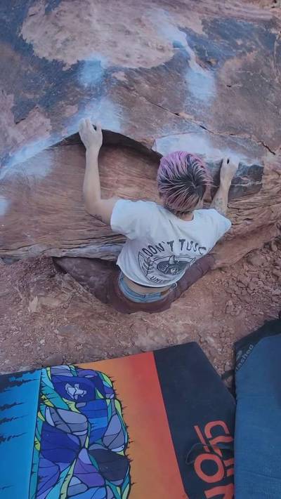 Umpa Lumpa v5, Red Rock - Beta Video from climbthatdee