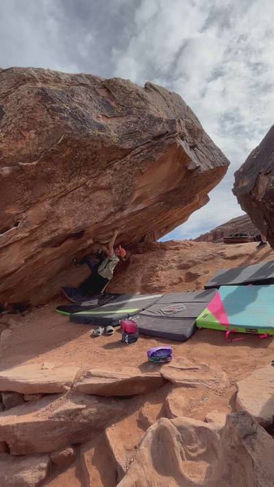Pink Lady v6, Moe's Valley - Beta Video from TayTayCantMantle