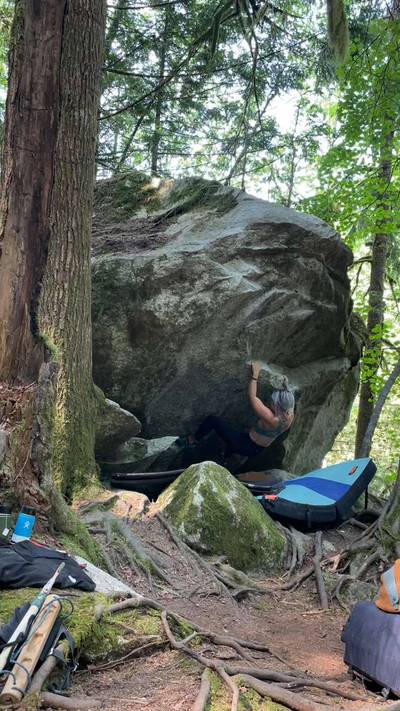 Tyler's Cave Low v4, Squamish - Beta Video from CRUXandbeta