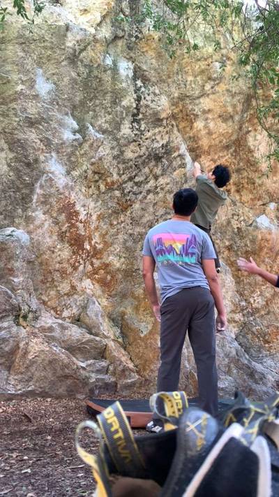 The Flake Traverse v4, Berkeley - Beta Video from FallingEnjoyer