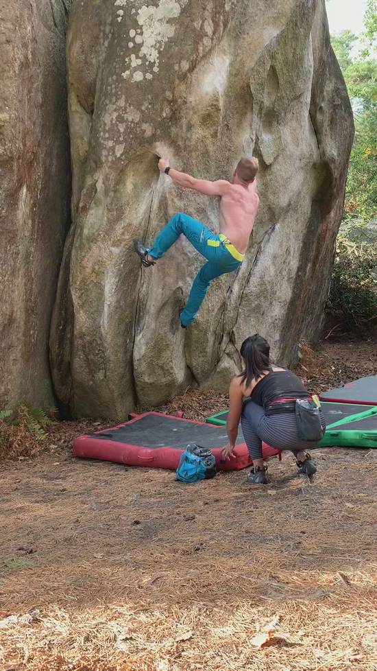 Duroxmanie v5, Fontainebleau - Beta Video from Austin