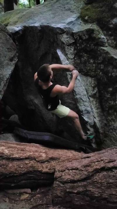 What a Fluke v0, Squamish - Beta Video from CarsonClimbs
