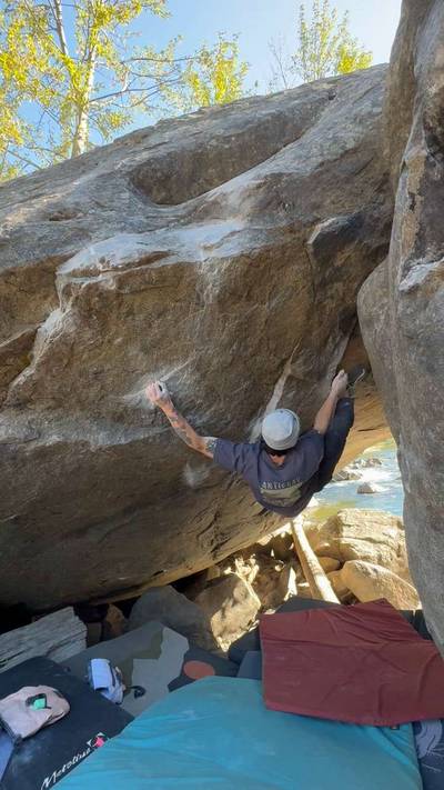 The Current v10, Leavenworth - Beta Video from climb_ryan