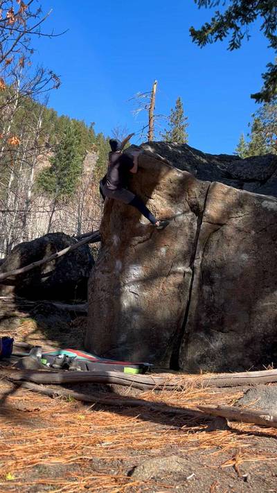 Crimp, Crimp, Slap, Throw v4, Leavenworth - Beta Video from jakenoc.climbs
