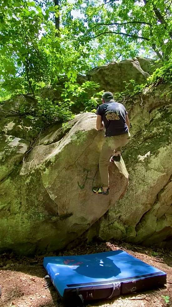 Gadfly v3, Hospital Boulders - Beta Video from StephenKI