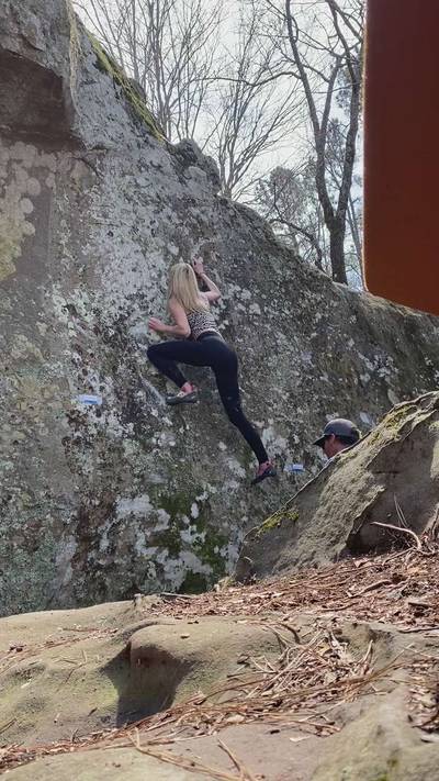 Howard Problem v4, Hospital Boulders - Beta Video from ValUlrich