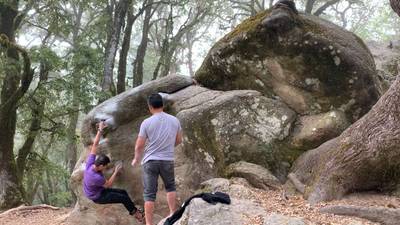 Beak Traverse v3, Castle Rock State Park - Beta Video from solo220