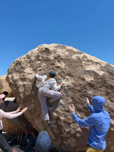West Face Left v0, Joshua Tree - Beta Video from karen_fff