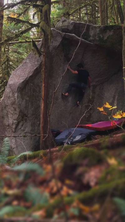 Tyler's Dihedral v3, Squamish - Beta Video from JFriend