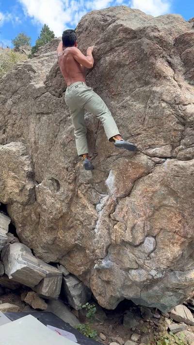 The Lurker v6, Clear Creek Canyon - Beta Video from Jonnybegood