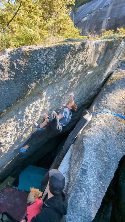 Frontside v12, Squamish - Beta Video from JoshMuller