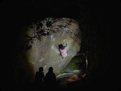 Trickle of Silence v10, Leavenworth - Beta Video from onassisclimbs