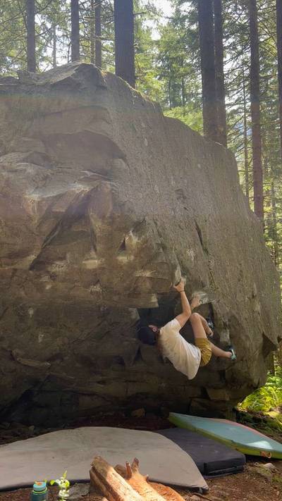 Golden Power Shower v7, North Bend - Beta Video from TayTayCantMantle