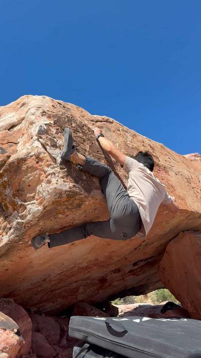 Adder Stone v8, Red Rock - Beta Video from sam.meow