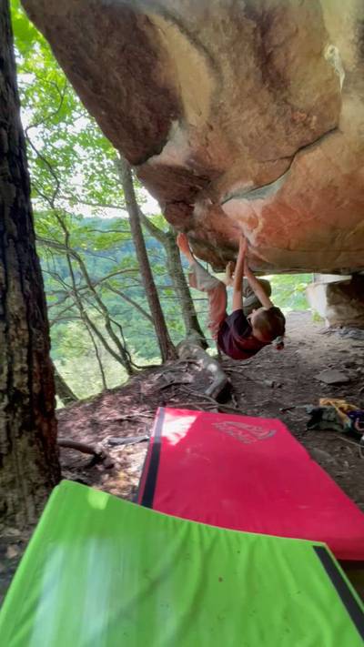 Oil Sands v7, New River Gorge - Beta Video from GymRatKaia