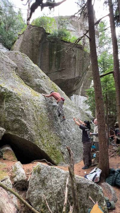 Black Bear Slab v2, Squamish - Beta Video from onassisclimbs
