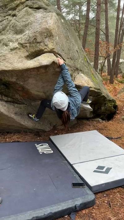 Le Toit Triangulaire v3, Fontainebleau - Beta Video from lilsuzievert