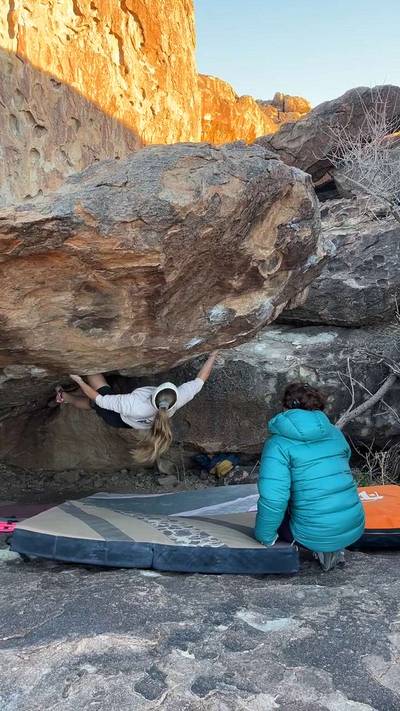 Bush League v8, Hueco Tanks - Beta Video from natontheblocs