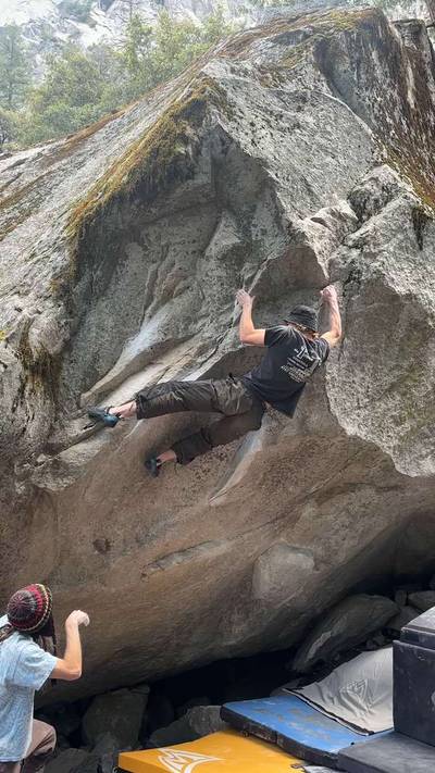Orange Fever Stand v7, Yosemite Valley - Beta Video from webbclimbs