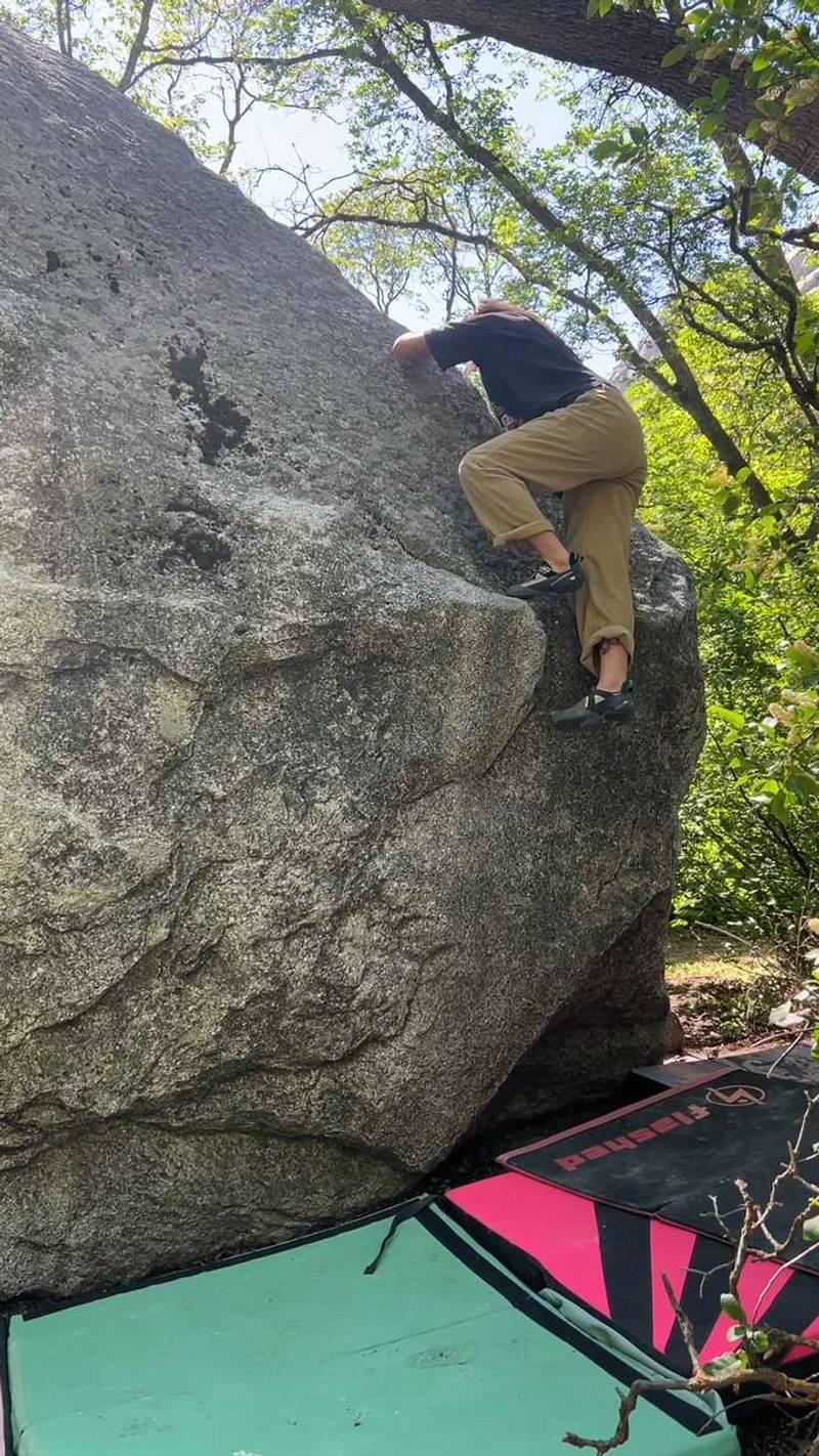 Green Arete v1, Little Cottonwood Canyon - Beta Video from CathyG