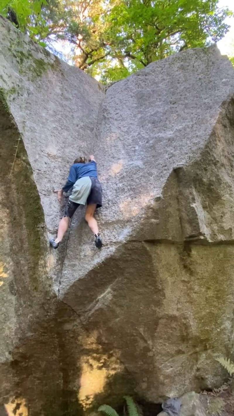 V v10, Squamish - Beta Video from leon.troutsky