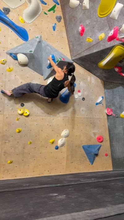 Blue v4, Hogtown Boulders - Beta Video from mylily