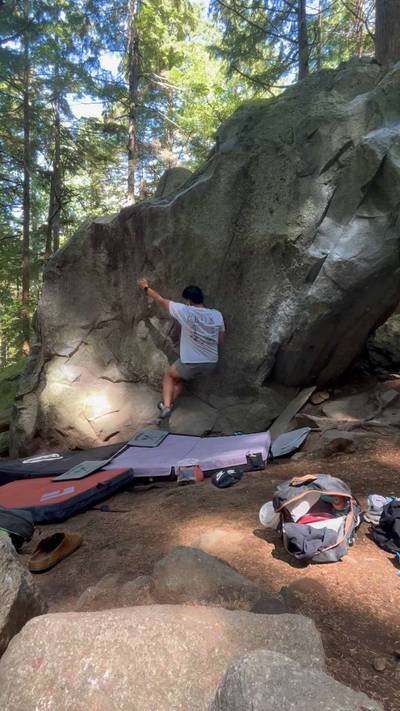 Adam's Apple v1, Squamish - Beta Video from BoggerBoulders