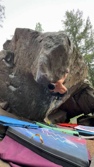The Peephole v10, Leavenworth - Beta Video from cc.climbs.rocks