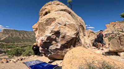 Stumble Bum Traverse v4, Joe's Valley - Beta Video from aubious