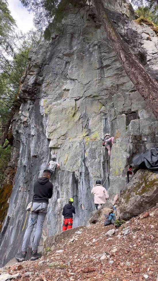 Yellow Beard 5.12a, Squamish - Beta Video from Jer_on_the_rocks