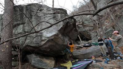 Brackish Water v8, Rumbling Bald - Beta Video from ian.climbs