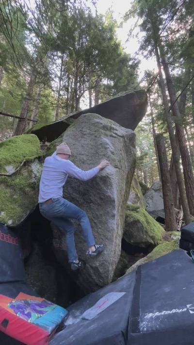 Trap Door v4, Squamish - Beta Video from mattfischerclimbs