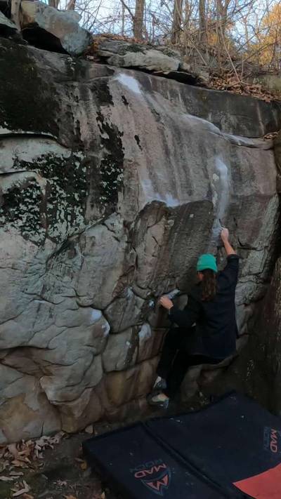 Poison Ivy v5, Stone Fort - Beta Video from MisterClimber