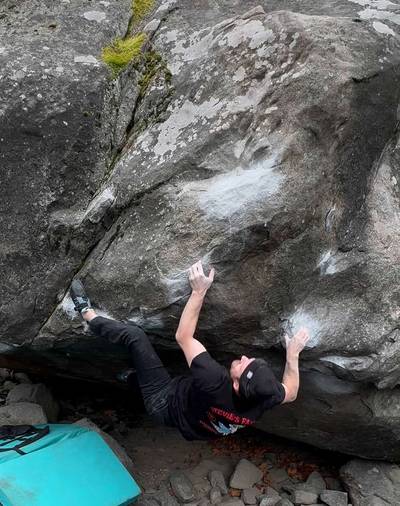 Hueco Crimper Left Entrance v8, Leavenworth - Beta Video from jonJON