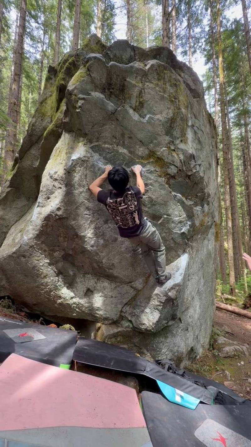 Shelfless v6, North Bend - Beta Video from DiegoC