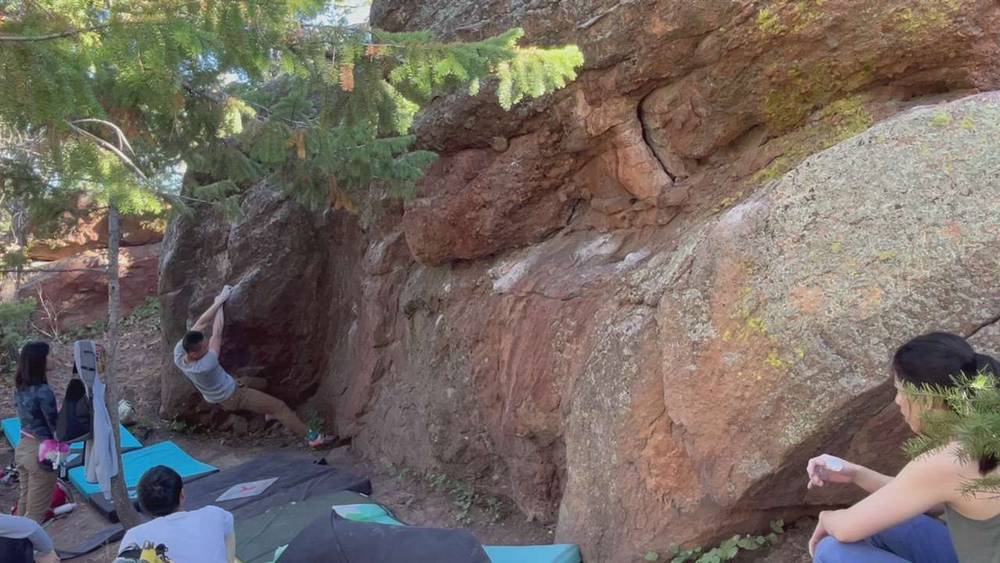 Creeping Backwards v6, Flagstaff Mountain, CO - Beta Video from dz51