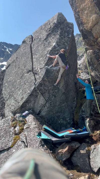 Felled by Mistletoe v7, Hatcher Pass - Beta Video from LousyClimber