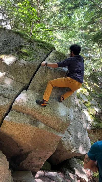 Cougar Crack v0, Squamish - Beta Video from akko