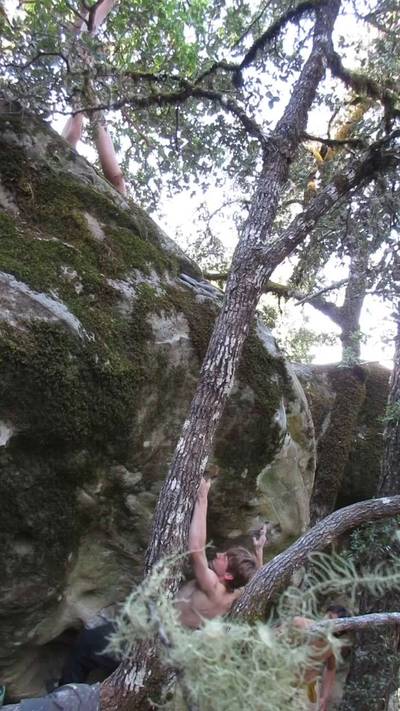 Small Pockets Low v8, Castle Rock State Park - Beta Video from T0pped0ut