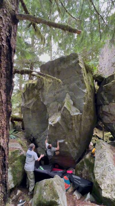 Stomach Acid v5, Squamish - Beta Video from CarsonClimbs