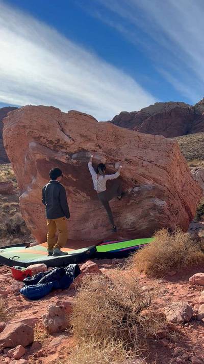Pyramid Traverse v1, Red Rock - Beta Video from wrists.hurt.again_xiangjiao.bala