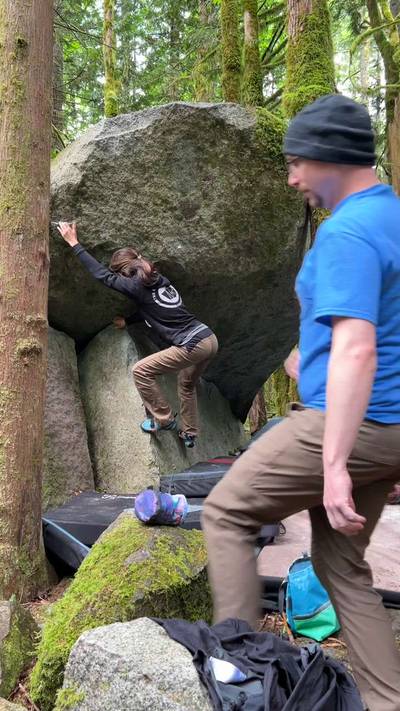 Roof Crack Left v0, Index - Beta Video from pnw.cat