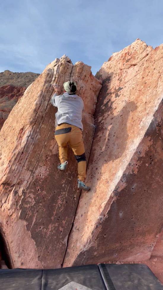 Big Mac Dihedral v0, Red Rock - Beta Video from fearlesstofu