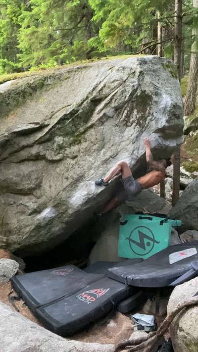 The Stinger Left v6, Squamish - Beta Video from Sato_Send