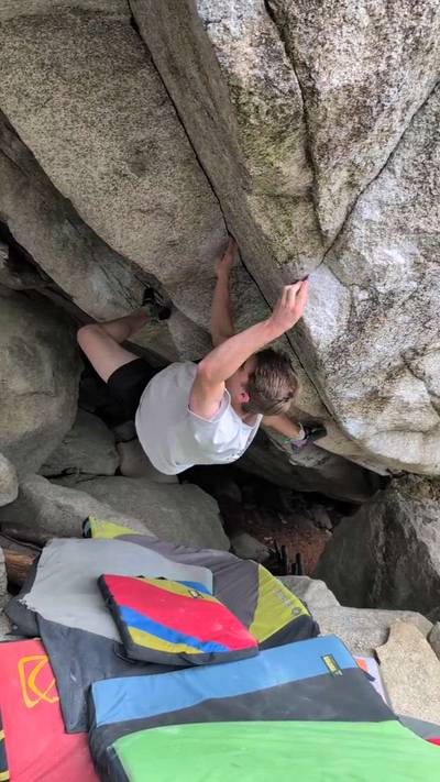 Black Hole v11, Squamish - Beta Video from Sheldon