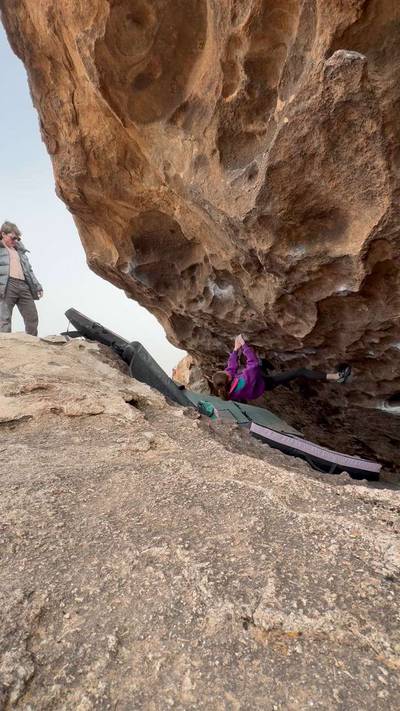 Between the Cheeks v7, Hueco Tanks - Beta Video from nicolemaksi